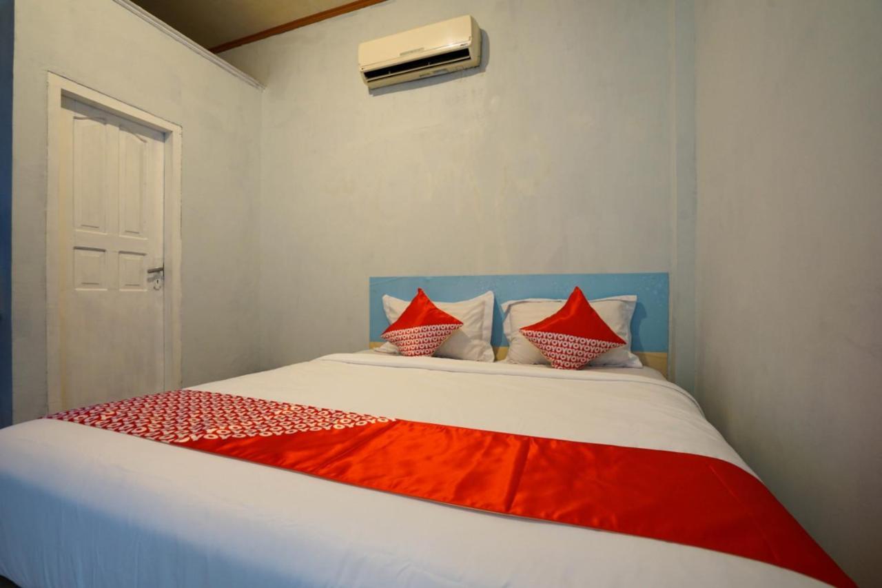 Oyo 2876 Hotel Idayu Palembang Exteriör bild